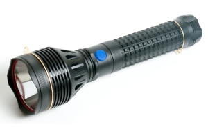 Фонарь Olight SR95 на диоде LUMINUS SST-90 (в алюминиевом кейсе) Фонарь Olight SR95 на диоде LUMINUS SST-90 (в алюминиевом кейсе)